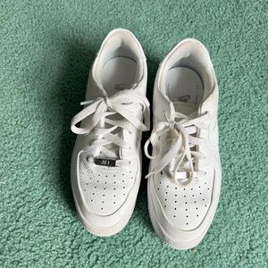 White Nike Air Force 1 Sage Low